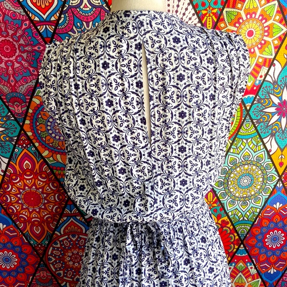 🌟SOLD🌟 Seed Heritage Blue & White Print Wrap Maxi Dress Sz 10 - Picture 6 of 11